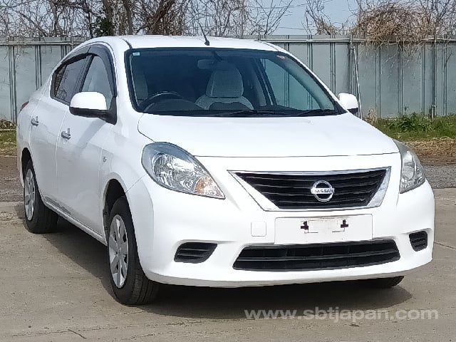 Nissan Latio
